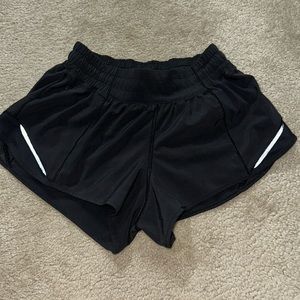Lululemon Hotty Hot shorts! Size 4!